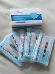 Hochwertige Einweg Mundschutz-Maske 3-lagig 0,24 € / Stück Hochwertige Einweg Mundschutz-Maske 3-lagig 0,24 € / Stück