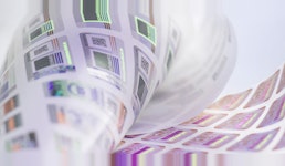 Haftetiketten mit Kaltprägung bzw. mit Heißprägung und UV-Farben Haftetiketten mit Kaltprägung bzw. mit Heißprägung und UV-Farben