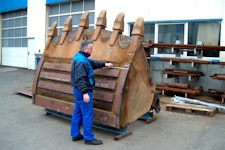 schneller und zuverlässiger Wartungs- und Reparaturservice für Baumaschinen schneller und zuverlässiger Wartungs- und Reparaturservice für Baumaschinen