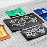 Profi-Textiletiketten mit Faltung