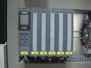 SPS Steuerungen und Steuerungssoftware für Ihre Maschine oder Anlage SPS Steuerungen und Steuerungssoftware für Ihre Maschine oder Anlage