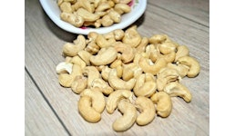 Cashew kerne Natur unbehandelt ungeröstet Cashew Nüsse Cashew kerne Natur unbehandelt ungeröstet Cashew Nüsse