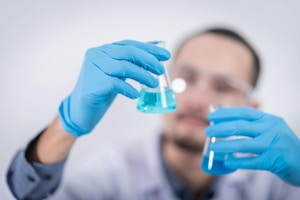 Betriebschemikalien für die Abwasseraufbereitung (Membrananlagen und Verdampferanlagen) Betriebschemikalien für die Abwasseraufbereitung (Membrananlagen und Verdampferanlagen)