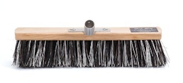 Ossi-Blitz-Saalbesen, mit Metallhalter, Sorte 731 Ossi-Blitz-Saalbesen, mit Metallhalter, Sorte 731