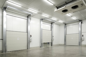 Iso Speed Cold 100 - Isoliertes Tor als Kühl- und Tiefkühlabschluss Iso Speed Cold 100 - Isoliertes Tor als Kühl- und Tiefkühlabschluss