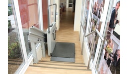 Plattformlifte und Rollstuhllifte für alle Treppen