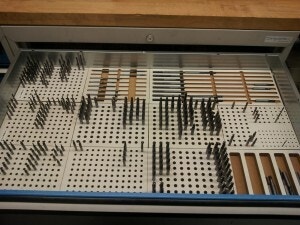 Schubladeneinsatz für Fräswerkzeuge stehend gelagert MDF 15x20cm Schubladeneinsatz für Fräswerkzeuge stehend gelagert MDF 15x20cm