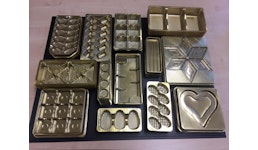 Kunststoff-Einsätze aus PET gold metallisiert Kunststoff-Einsätze aus PET gold metallisiert