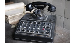 TELEFON / INTERNET TELEFON / INTERNET