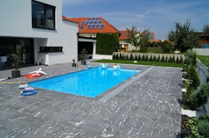 Poolumrandung, Poolterrasse Poolumrandung, Poolterrasse