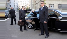 Limousinenservice mit Chauffeur Limousinenservice mit Chauffeur