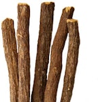 Süßholzwurzel und geschnittene Wurzel Süßholzwurzel und geschnittene Wurzel
