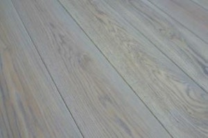 Massivholzdielen Eiche 20 x 186 mm, gebürstet, grau geölt, Länge: 500 x 2450 mm (1 PE / m²) Massivholzdielen Eiche 20 x 186 mm, gebürstet, grau geölt, Länge: 500 x 2450 mm (1 PE / m²)