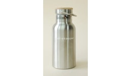 Edelstahlflasche mit Bambusdeckel Edelstahlflasche mit Bambusdeckel