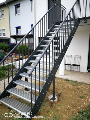 Stahltreppe für den Aussenbereich Stahltreppe für den Aussenbereich