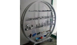 Ausstellungsvitrine "Rhönrad", Aluminium, beleuchtet Ausstellungsvitrine "Rhönrad", Aluminium, beleuchtet