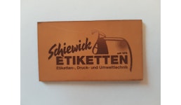 Anhäneetiketten aus Leder Anhäneetiketten aus Leder