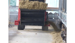BALE MASTER - Fütter- und Einstreumaschine BALE MASTER - Fütter- und Einstreumaschine