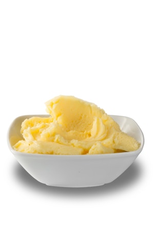 Butterreinfett, Butterfett, Butterschmalz, Butterfett mit Vanillin oder Carotin, Uelzena Ingredients Butterreinfett, Butterfett, Butterschmalz, Butterfett mit Vanillin oder Carotin, Uelzena Ingredients