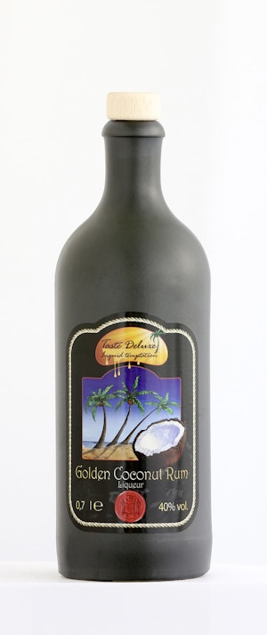 Golden Coconut Rum Liqueur 40% Vol. 700 ml. Steingutflasche von Taste Deluxe Golden Coconut Rum Liqueur 40% Vol. 700 ml. Steingutflasche von Taste Deluxe