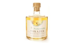 Holunderblüten-Weinessig aus Tokajer Furmint Holunderblüten-Weinessig aus Tokajer Furmint