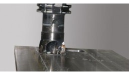 CNC-Drehmaschinen und Bearbeitungszentren CNC-Drehmaschinen und Bearbeitungszentren