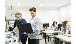 Forschung: Kontakt zu diversen Hochschulen und Instituten, Machbarkeits-Studien, Betreuung von Abschluss-Arbeiten Forschung: Kontakt zu diversen Hochschulen und Instituten, Machbarkeits-Studien, Betreuung von Abschluss-Arbeiten