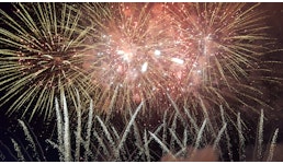 Großfeuerwerk für Dorf-, Stadt- und Schützenfeste Großfeuerwerk für Dorf-, Stadt- und Schützenfeste