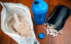 Verpacken & Konfektionieren von Fertigkapseln & Pulver: Standbeutel