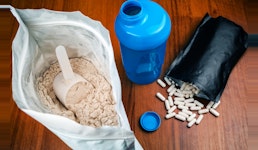 Verpacken & Konfektionieren von Fertigkapseln & Pulver: Standbeutel Verpacken & Konfektionieren von Fertigkapseln & Pulver: Standbeutel