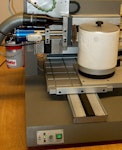 CNC-Maschine für Gravuren an Drehteilen CNC-Maschine für Gravuren an Drehteilen
