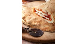 Calzone Pomodoro Mozarella Calzone Pomodoro Mozarella