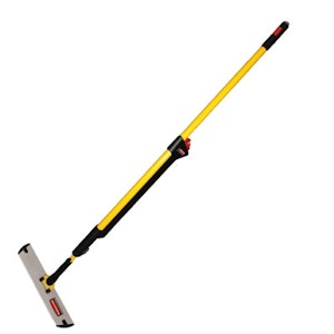 Nasswisch-Kit PULSE: Stiel mit integriertem Behälter und Kletthalter 40 cm inkl. 2 Nassmop Nasswisch-Kit PULSE: Stiel mit integriertem Behälter und Kletthalter 40 cm inkl. 2 Nassmop