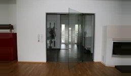 Ganzglas-Innentüren Ganzglas-Innentüren